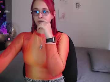Lilly_Jones5031 Chaturbate stream image from January 15, 2025