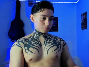 Alessandro_Wolf Chaturbate stream image from January 15, 2025