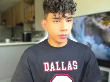 Andrew_Twink18 Chaturbate stream image from January 15, 2025