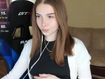 Kami_Mur Chaturbate stream image from January 15, 2025