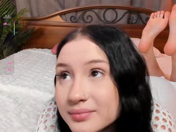 Lyngrayer Chaturbate stream image from January 15, 2025