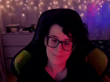Yourscosmic Chaturbate stream image from January 15, 2025