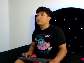 Jhanpmartinez Chaturbate stream image from January 15, 2025