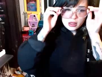 Lovelylittlelem Chaturbate stream image from January 15, 2025
