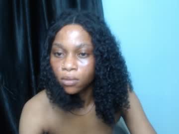 Pinkyxxpussy Chaturbate stream image from January 15, 2025