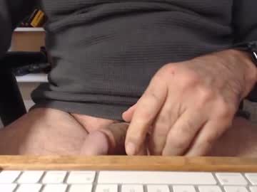 Down69_4_U Chaturbate stream image from January 15, 2025