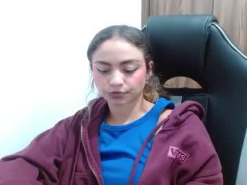 Isadoraelite16 Chaturbate stream image from January 15, 2025