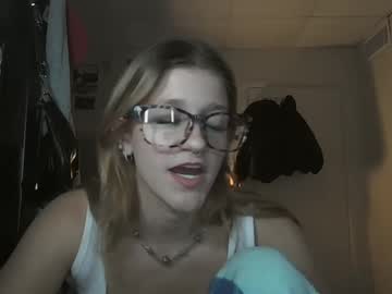 Itsalexlove Chaturbate stream image from January 15, 2025