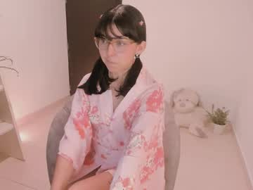 Kiwi____ Chaturbate stream image from January 15, 2025