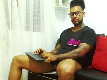 Lewisstrong Chaturbate stream image from January 15, 2025