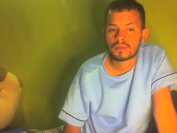 Christofer3101 Chaturbate stream image from January 16, 2025