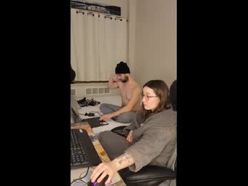 Huntermaysie Chaturbate stream image from January 16, 2025
