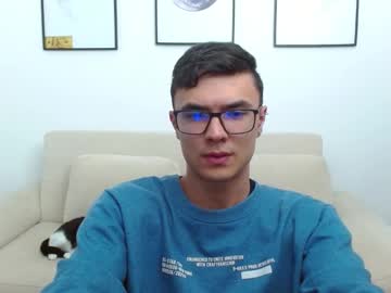 Taurus4k Chaturbate stream image from January 16, 2025