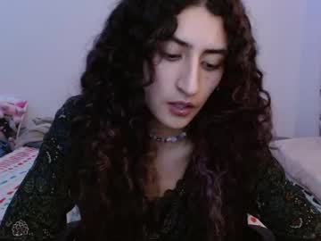 Malitamuymal22 Chaturbate stream image from January 16, 2025