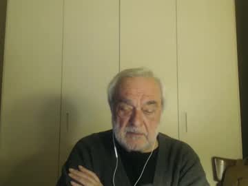 Ciaoamoremio4 Chaturbate stream image from January 16, 2025