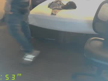 Madeyoulook818 Chaturbate stream image from January 16, 2025