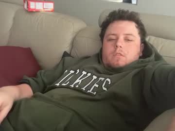 Bisexualchubbyboy Chaturbate stream image from January 16, 2025