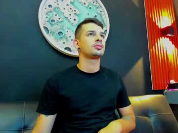 Damian__Oliver Chaturbate stream image from January 16, 2025