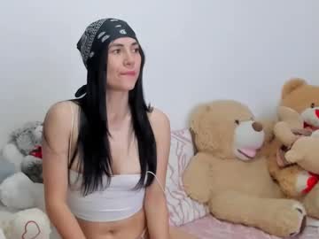 Skarleth07 Chaturbate stream image from January 16, 2025