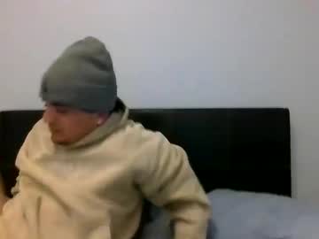 Watchmefuckmymom Chaturbate stream image from January 16, 2025