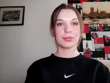 Delightaurora Chaturbate stream image from January 16, 2025