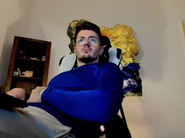 Juliandylan Chaturbate stream image from January 16, 2025
