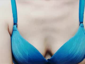 Kalysta4u Chaturbate stream image from January 16, 2025