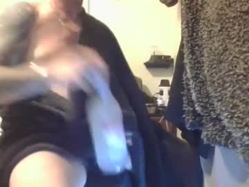Thumpperhumpper Chaturbate stream image from January 16, 2025