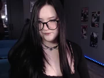 Uminarin Chaturbate stream image from January 16, 2025