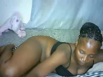 Cuddlecanvas5 Chaturbate stream image from January 16, 2025