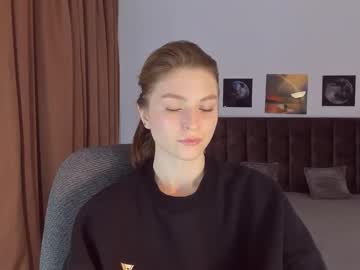 Mollydangerous Chaturbate stream image from January 16, 2025