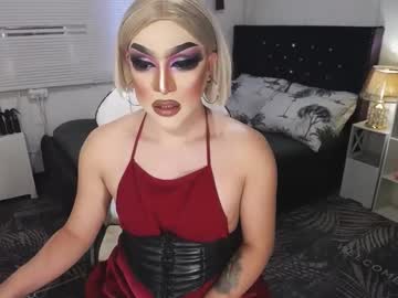 Yourlivingonurdream Chaturbate stream image from January 16, 2025
