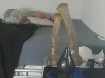 Devotefotzem13 Chaturbate stream image from January 16, 2025
