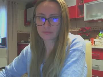Melly_Rosey Chaturbate stream image from January 16, 2025
