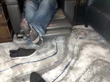 Mymansfeet22 Chaturbate stream image from January 16, 2025