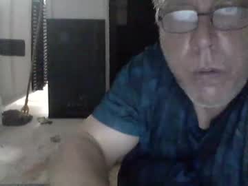 Buddyluvzumore Chaturbate stream image from January 16, 2025