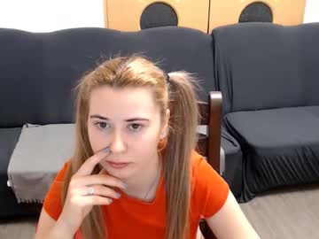 Dianasmiey7 Chaturbate stream image from January 16, 2025