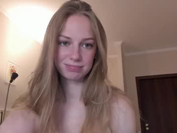 Magic_Couple13 Chaturbate stream image from January 16, 2025