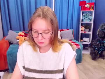 Yoonibarns Chaturbate stream image from January 16, 2025