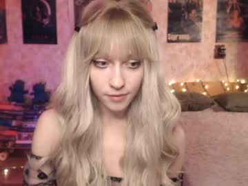 Ellie_Friendly Chaturbate stream image from January 16, 2025