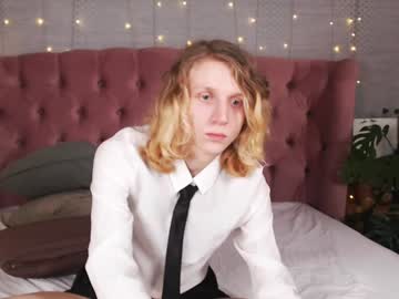 Nellystarrr Chaturbate stream image from January 16, 2025