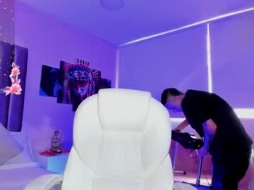Adam_Thomass Chaturbate stream image from January 16, 2025