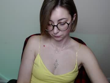 Adellvai_ Chaturbate stream image from January 16, 2025