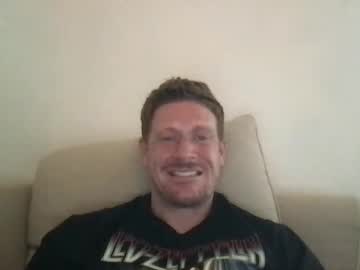 Bigwhitecock71 Chaturbate stream image from January 16, 2025