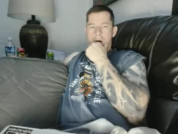 Handofmeat11 Chaturbate stream image from January 16, 2025