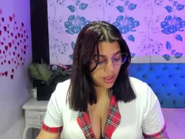 Lindabreexlove Chaturbate stream image from January 16, 2025