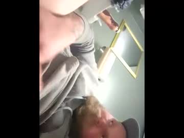 Robertd5094 Chaturbate stream image from January 16, 2025