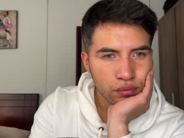 Adam_Nills Chaturbate stream image from January 16, 2025