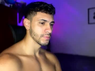 Larry_Jones Chaturbate stream image from January 16, 2025