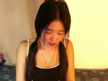 Petite_Tourguide Chaturbate stream image from January 16, 2025